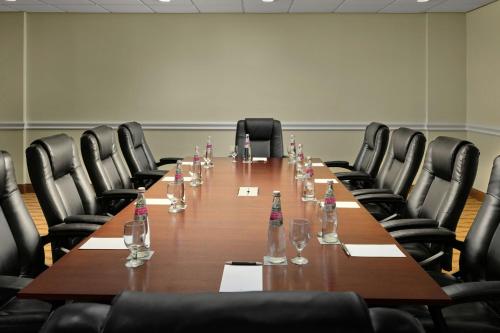 Sheraton Tampa Brandon Hotel - image 37