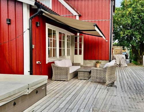 Amazing place Avicii and 3Arena 6B2B with hot tub in Skarpnäcks Gård