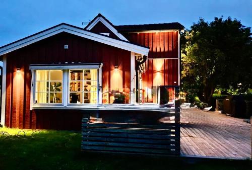 Amazing place Avicii and 3Arena 6B2B with hot tub in Skarpnäcks Gård