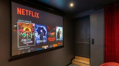 Istaba viesiem, CinemaRoom Auterive Suite cinéma privée Love Room Netflix proche Toulouse (CinemaRoom Auterive Suite cinema privee Love Room Netflix proche Toulouse) in Auterive (Midi-Pyrenees)