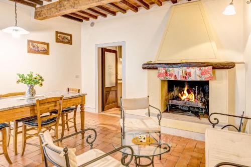  Romantic Shelter Valdorcia, Pension in Castelmuzio