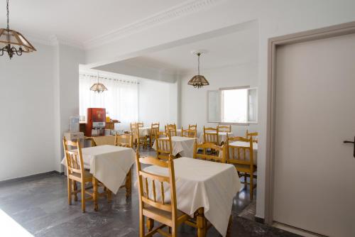Kamari Blue Boutique Hotel - image 6