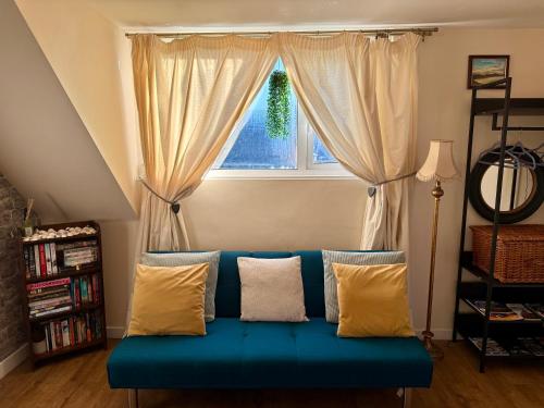 Cozy Loft In The Heart Of Kirkwall OR00239F 2