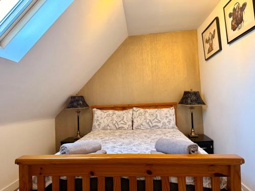 Cozy Loft In The Heart Of Kirkwall OR00239F 4