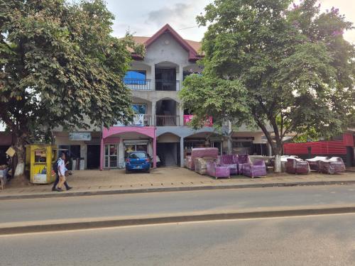 G and E Guesthouse in Kumba