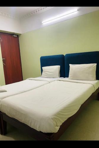 J R residency – khách sạn tại Koyambedu