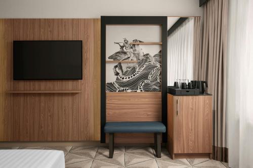 room detail thumbnail 1