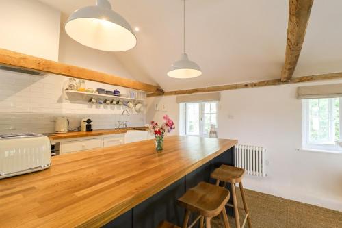 The Granary - Stylish converted farm building in Boxford (Suffolk)