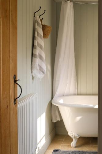 The Granary - Stylish converted farm building in Boxford (Suffolk)