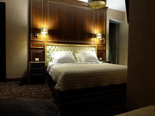 Rozafa Hotel - image 13
