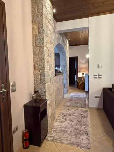 숙소 외관, Septem Mountain House in 에프탈로포스