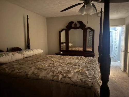 Cozy Retreat! in Fayetteville (GA)