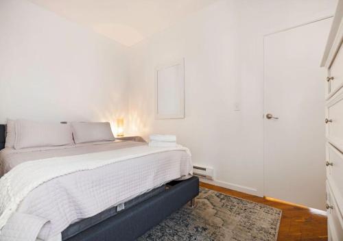 Prime Location Upper Manhattan Furnished Apartment June To Aug 90 Days Stay Required - image 3