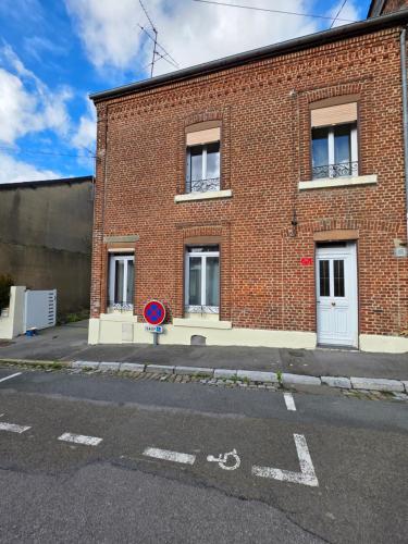 La maison de Victoire, WC à l'étage (La maison de Victoire, WC a l'etage) in Fourmies