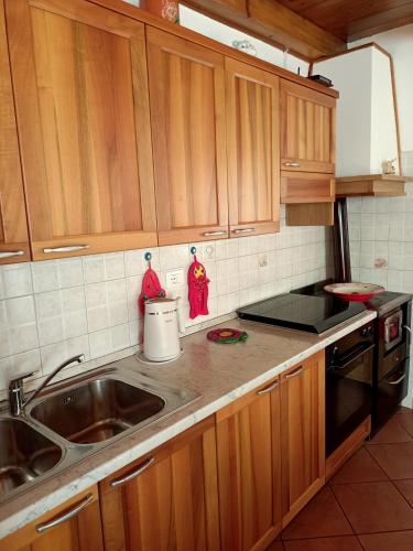 virtuve, Fabbricato Indipendente Centro in Lozzo Cadore