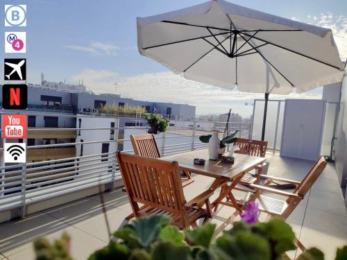 Room - Ensuite - Terrace - Near Parc Expo & Airports - Pension de famille - Bagneux