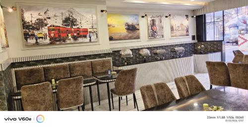 Restaurant, D. K. INTERNATIONAL HOTEL PVT. LTD in Kolkata