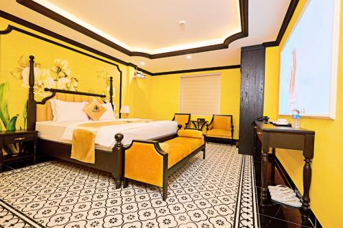 room detail thumbnail 0