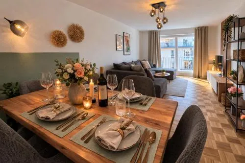 Business & Family Apartment, 90qm, Lift, TG & Balkon in Magdeburg, Deutschland