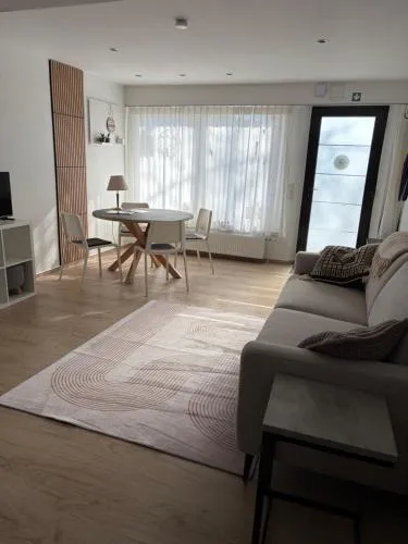 Familienfreundliche Ferienwohnung an der Antoniuslinde im Kurort in Erwitte, Deutschland