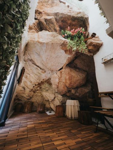 Casa de la Cueva in Figueroles