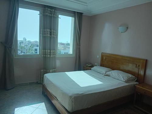 HOTEL AZOuR in Talborjt
