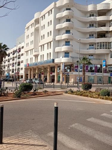 HOTEL AZOuR in Talborjt