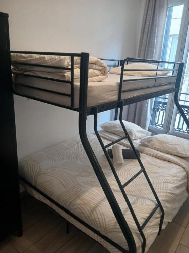 Hotel Des Reformes – Marseille, NY