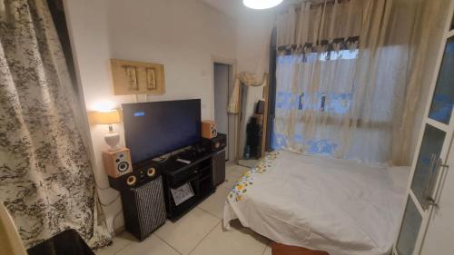 יחידה עצמאית בתוך דירה - רמת גן in Ramat Gan