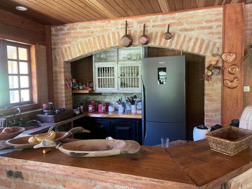Kitchen, Sitio Vale Verde, Bairro do Centro in Parque Rancho Alegre