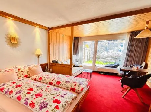 Adelhome Studio mit Gartensitzplatz in Adelboden, Schweiz