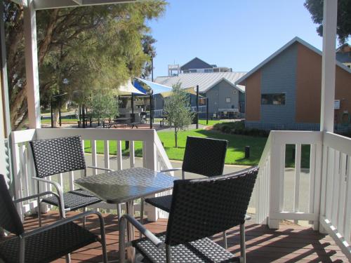 設施, 曼德拉海洋碼頭小屋酒店 (Mandurah Ocean Marina Chalets) in 曼哲拉城