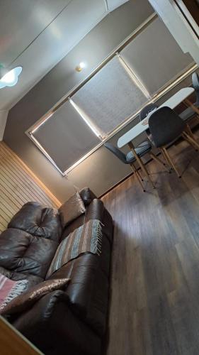 Departamento independiente en 2do piso, ubicado en casa residencial