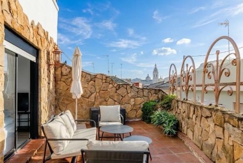 TROBAT18 - Castle View Luxury Duplex with Private Terrace - Sant Joanet