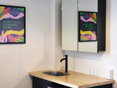 Urban Lounge Sleepery Carterton in Masterton