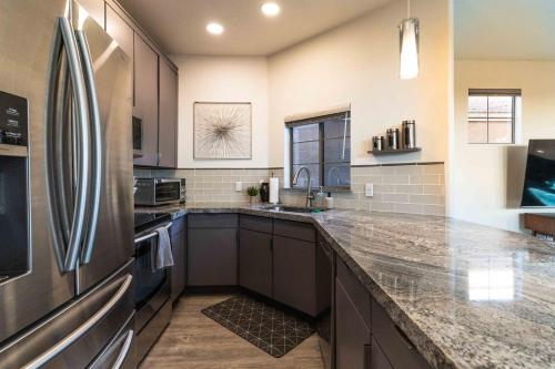 Kitchen, New Listing Special! 3 BR House in Prime Location in Desert View Village