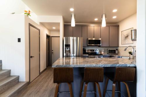 Kitchen, New Listing Special! 3 BR House in Prime Location in Desert View Village