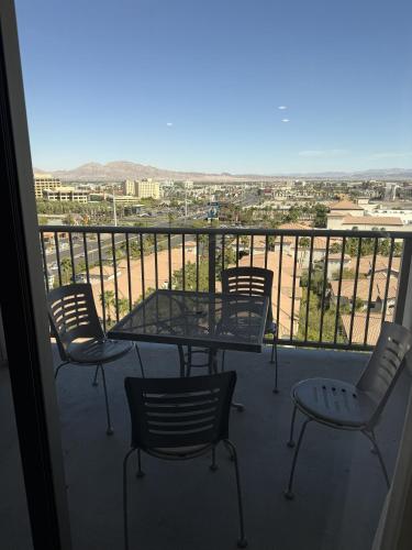 Idyllic Suite - Las Vegas, Las Vegas (photo 5)