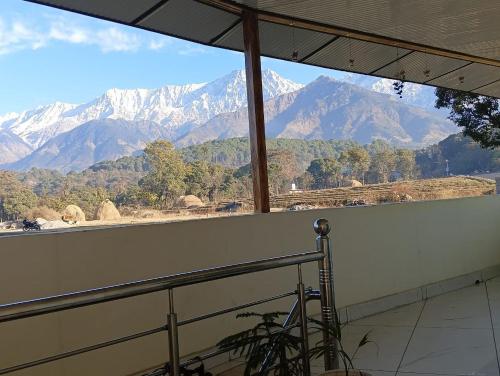 royal homestay in Sidhbari