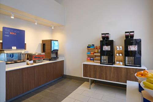 Holiday Inn Express Hotel & Suites Kendall East-Miami by IHG in Kendall, USA