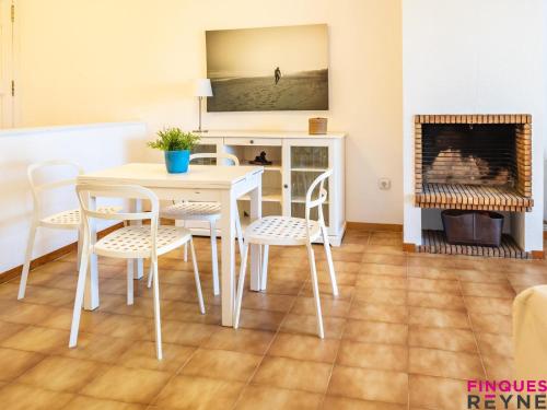Apartamento en planta baja con jardín y acceso a piscina, cerca de playa de Sant Pol - ES-298-47 (Apartamento en planta baja con jardin y acceso a piscina, cerca de playa de Sant Pol - ES-298-47) in S'Agaro