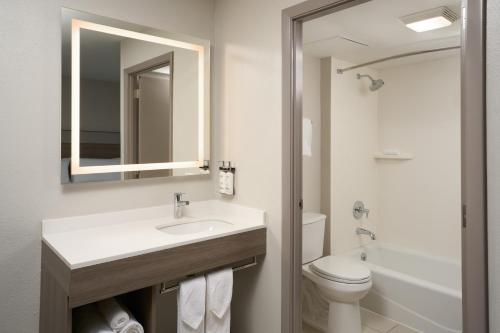 Holiday Inn Express Hotel & Suites Kendall East-Miami by IHG in Kendall, USA
