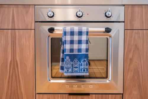 Lumineux Appartement self check in St Gilles - image 10