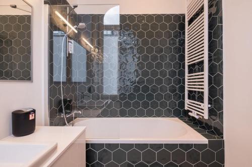 Lumineux Appartement self check in St Gilles