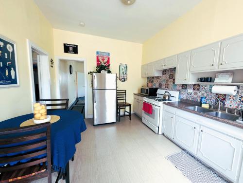 The Avondale Guesthouse in Evanston (IL)