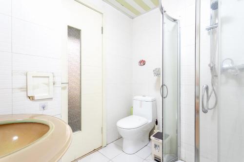 Locals-058 in Daming Palace