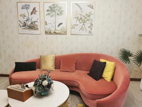 Locals-058 in Daming Palace