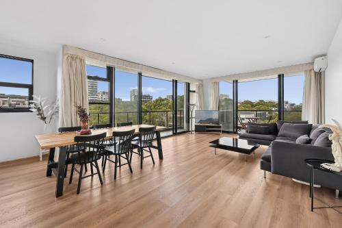 Zetland Three bedrooms in Zetland