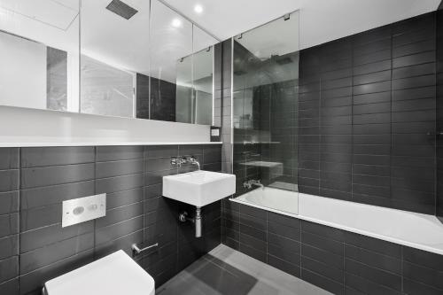 Zetland Three bedrooms in Zetland