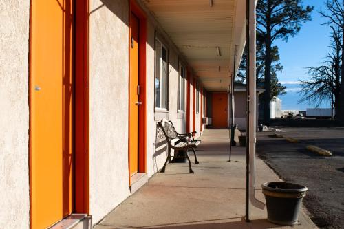 Sunset Motel and RV - image 6